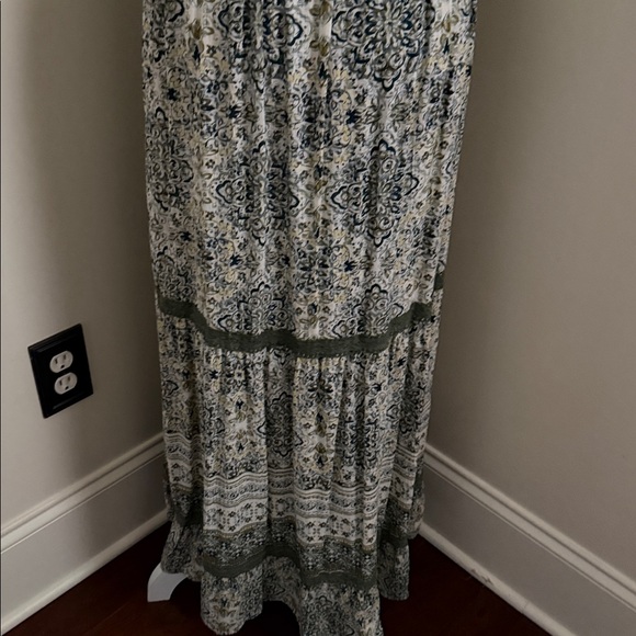 New Angie Green and White Patterned Maxi Dress - Picture 15 of 16